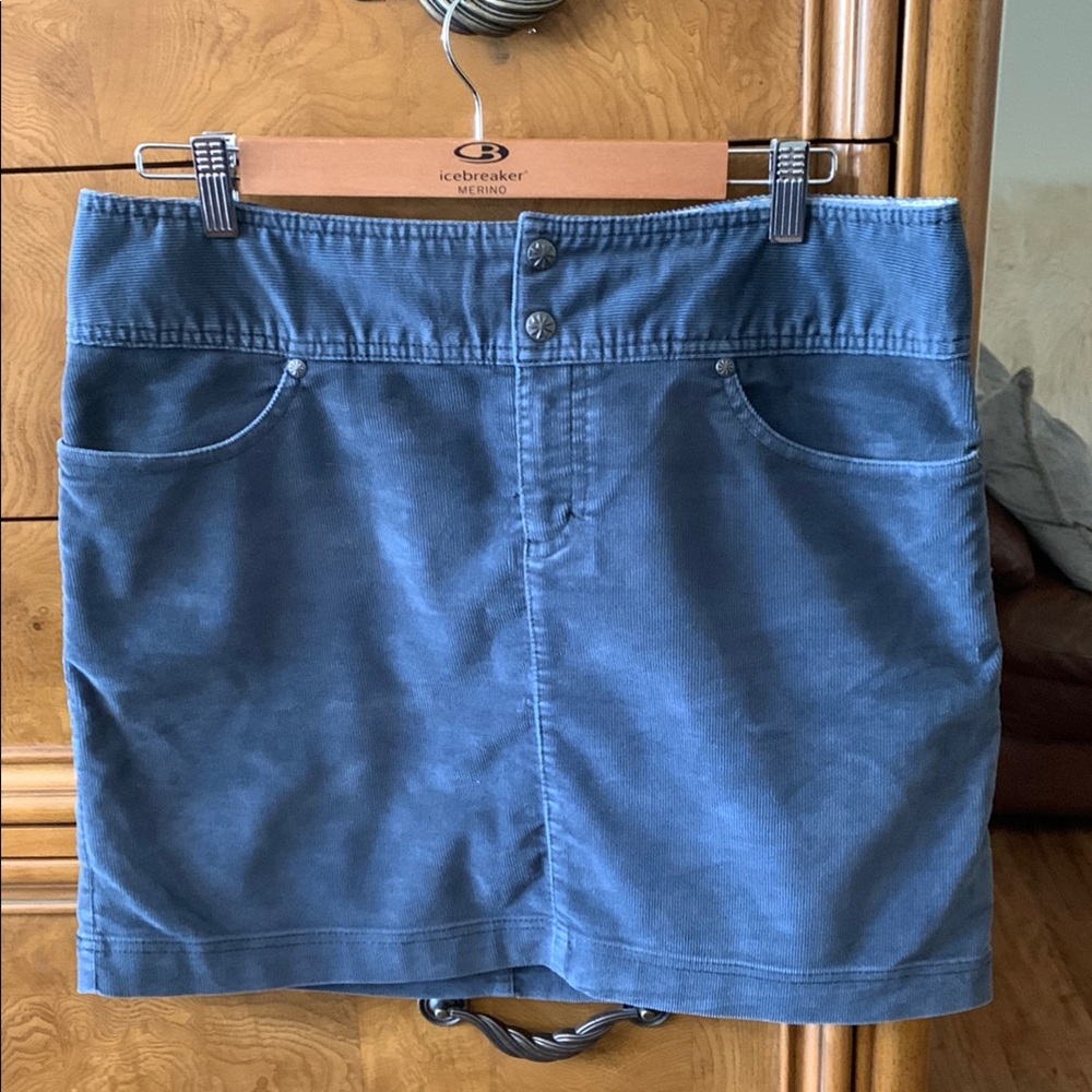 Athleta corduroy skirt